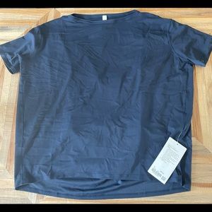 Lululemon Back In Action short sleeve size 10 - True Navy - BNWT